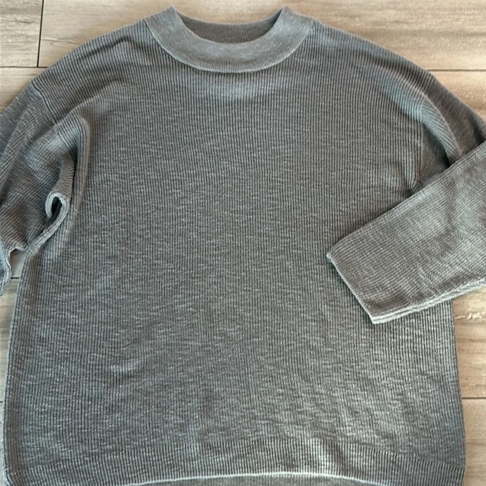 Free People Beach size small blue knit sweater
